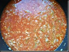 Томатный соус с тунцом для спагетти: фото к шагу 9.