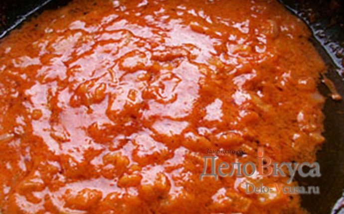 Сметанно-томатный соус с луком