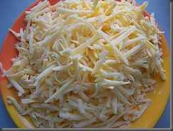 Сырные палочки: Твердый сыр натереть