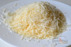 Лазанья: Сыр трем на мелкой терке