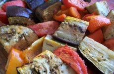 Баклажаны, томаты и перцы запеченные в духовке