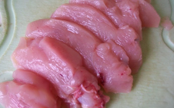 Курица с баклажанами и картошкой в духовке: фото к шагу 3.