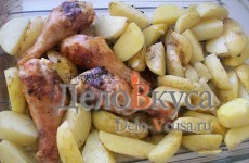 Картошка с куриными ножками в духовке