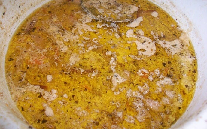 Мясо тушеное в сметане с овощами: фото к шагу 11.