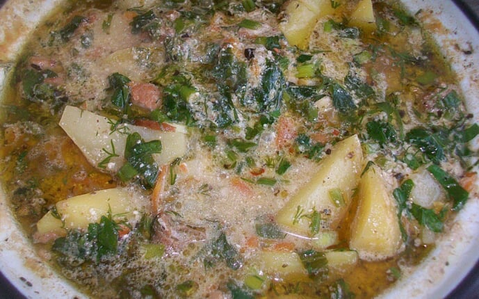 Картошка тушеная с мясом со сметаной: фото к шагу 17.