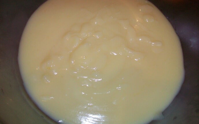 Заварной крем на молоке и яйцах: фото к шагу 9. Заварной крем на молоке и яйцах: фото к шагу 9.