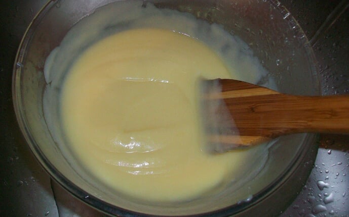 Заварной крем на молоке и яйцах: фото к шагу 10. Заварной крем на молоке и яйцах: фото к шагу 10.