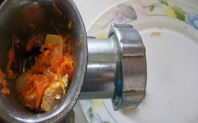 Мясная начинка для пирожков, картопляников и пирогов: фото к шагу 14.