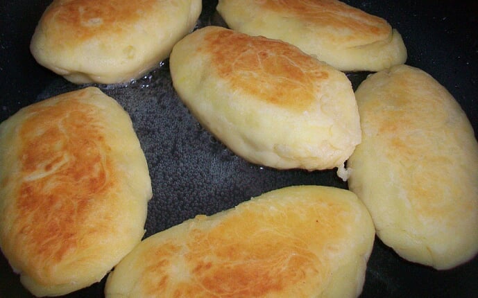 Зразы картофельные с мясом (картопляники): фото к шагу 14.