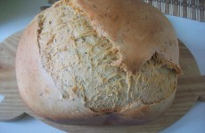 белый хлеб с укропом