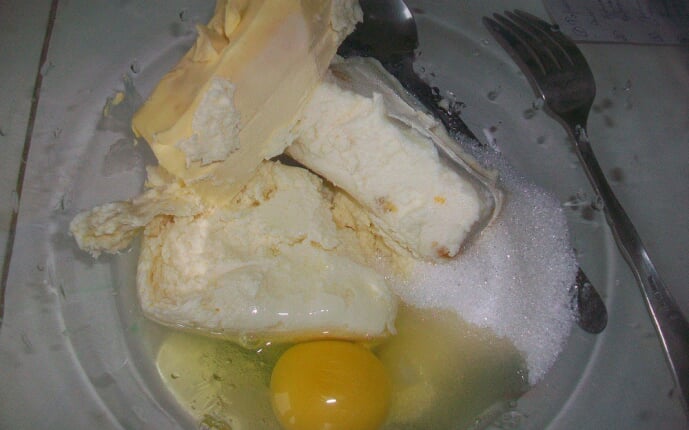 Творожные печенья с изюмом. Простое печенье с творогом и изюмом: фото к шагу 1. Творожные печенья с изюмом. Простое печенье с творогом и изюмом: фото к шагу 1.