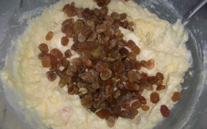 Творожные печенья с изюмом. Простое печенье с творогом и изюмом: фото к шагу 3. Творожные печенья с изюмом. Простое печенье с творогом и изюмом: фото к шагу 3.