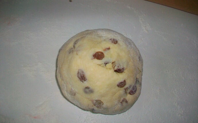 Творожные печенья с изюмом. Простое печенье с творогом и изюмом: фото к шагу 7. Творожные печенья с изюмом. Простое печенье с творогом и изюмом: фото к шагу 7.