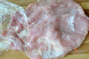 Отбивные из свинины: Отбить мясо тупой стороной молотка