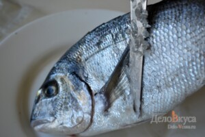 Как выбирать и чистить свежую рыбу дорадо: фото к шагу 3.