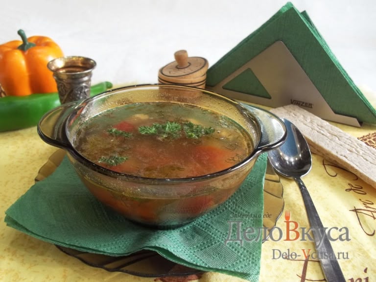 Суп с фрикадельками и яйцом на мясном бульоне
