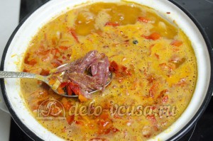 Суп с фасолью: Добавляем колбасу