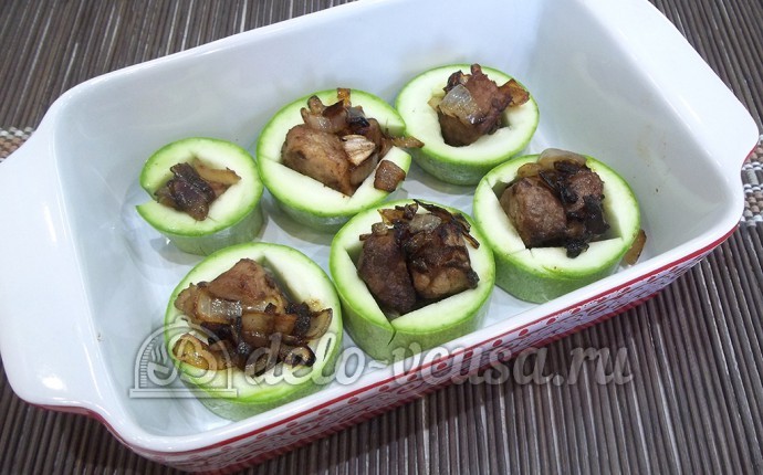 Кабачки фаршированные мясом: Нафаршировать кабачки мясом