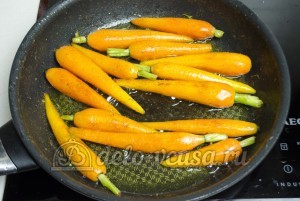 Глазированная морковь: Довести до готовности