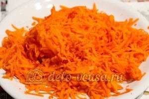 Печеночный паштет: Морковь натереть на терке