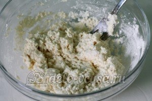 Классические сырники: Добавить ванильный сахар