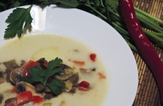 Суп из шампиньонов с плавленным сыром
