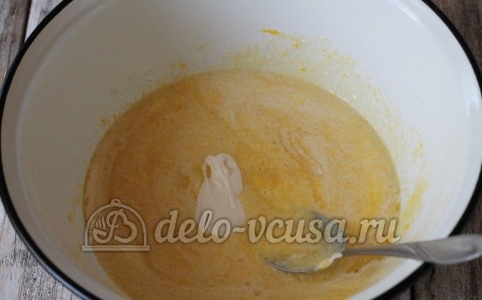 Торт Улей: Добавить сметану Торт Улей: Добавить сметану