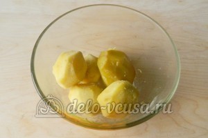 Финские картофельные лепешки: Картошку очистить