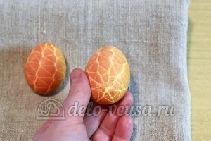 Пасхальные яйца в сетку: Вот такой рисунок на стыке
