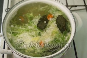 Овощной суп с фрикадельками: Суп довести до кипения