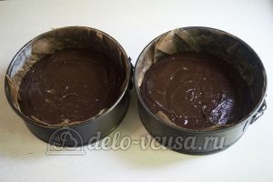 Шоколадный торт с черникой: Выпекаем тесто
