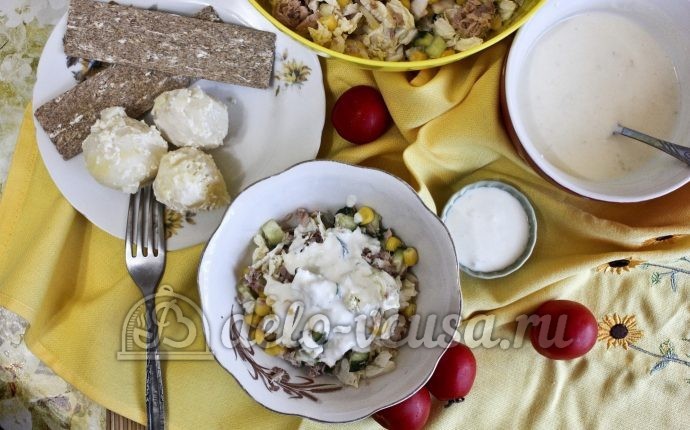 Салат с тунцом и пекинской капустой
