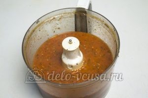 Томатный соус с чесноком: Взбиваем блендером