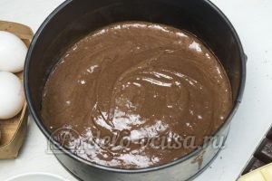 Торт Три шоколада: Выпекаем корж при температуре 180º С