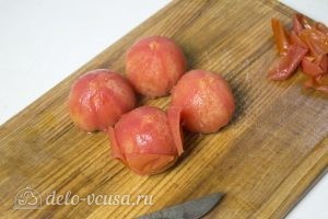 Плов с говядиной и помидорами: Удалить шкурку