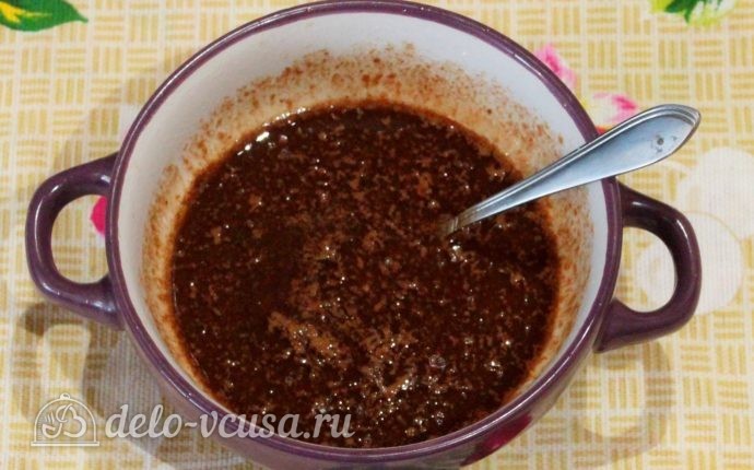 Брауни с творогом и вишней: Растопить массу