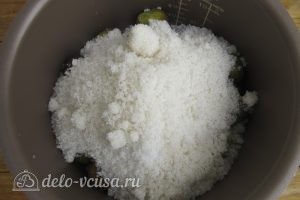 Варенье из инжира: Добавляем сахар