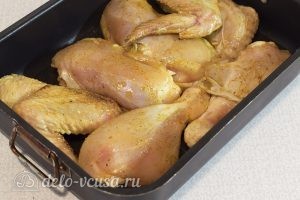 Курица в духовке с маслом: Выложить в форму