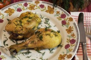 Курица в духовке с маслом: Блюдо готово