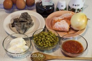 Салат с жареными грибами и яйцами: Ингредиенты