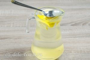 Напиток из лимона и меда: Добавить мед