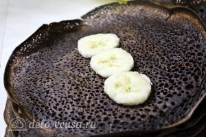 Шоколадные блины с бананом: Начиняем блинчики бананом