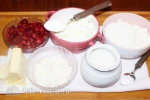 Песочный пирог с творогом и ягодами: Ингредиенты