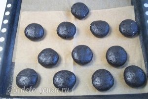Шоколадно-кокосовое печенье: Отправляем печенье в духовку