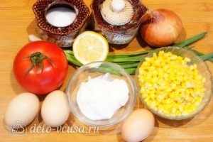 Салат с кукурузой и помидорами: Ингредиенты