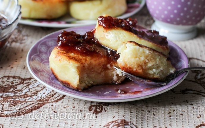 Пышные сырники на сковороде