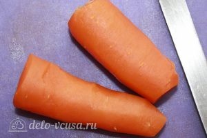 Салат-коктейль: Чистим морковь