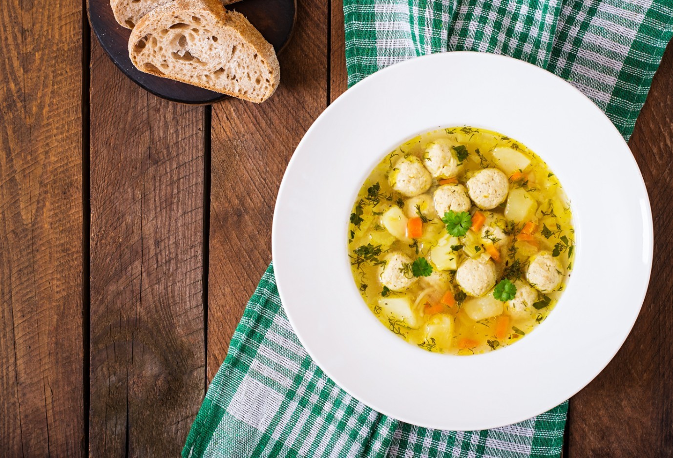 Как приготовить суп с фрикадельками: 8 вкусных вариантов