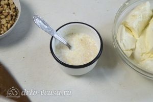 Карамельный чизкейк без выпечки: Готовим сырный слой