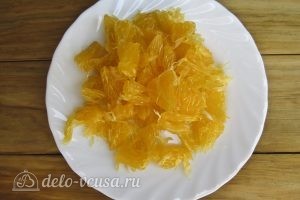 Варенье из сливы с апельсином: Чистим апельсин